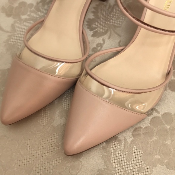 Final Markdown-ENZO ANGIOLINI Debnee Pump - Picture 2 of 16